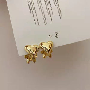 Korea Bear Zircon Metal Ear studs/ Pair