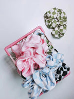 Load image into Gallery viewer, Chess Style Satin Hair Band &amp; Hair Ties Set
