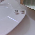 Load image into Gallery viewer, Love Zircon Little Earring/ Pair
