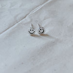 Load image into Gallery viewer, S925 Silver Smiley Face Ear Studs/ Pair
