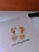 Load image into Gallery viewer, Vintage Love Gold Plate Earring/ Pair
