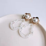 Load image into Gallery viewer, Snow White Drop Large Earrings/ Pair
